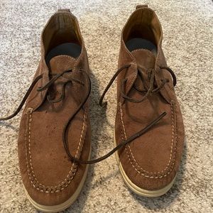 Peter Millar suede chukka boots with leather laces